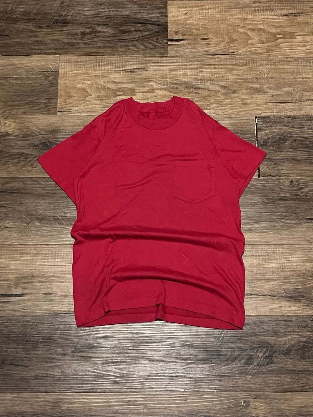 Vintage 90s 80s Pocket Single Stitch T-Shirt Red Short Sleeve